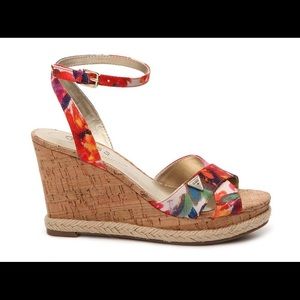 GUESS Madolyn Wedge Sandal
